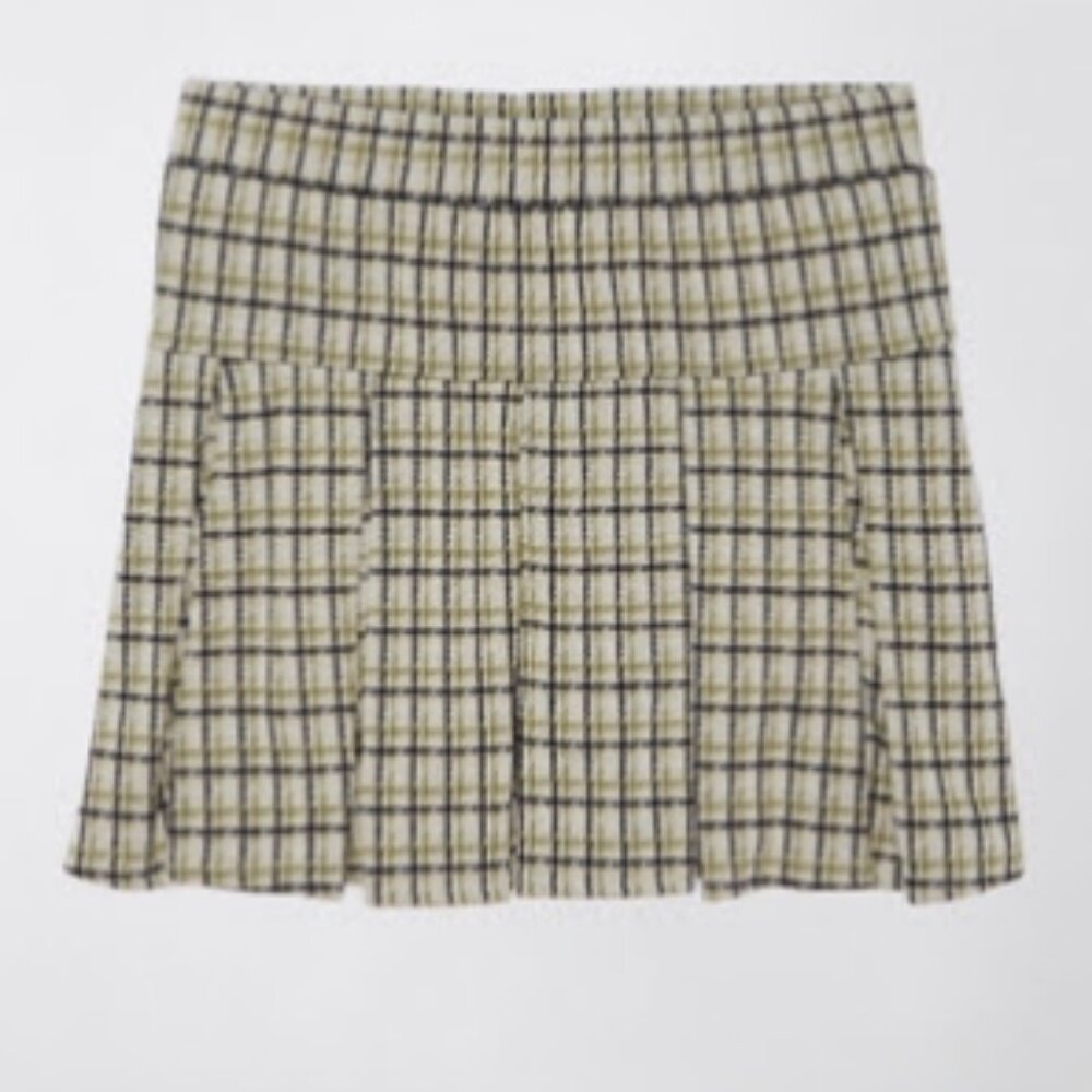 American Eagle Olive Pleated Plaid Skort - Size Medium
